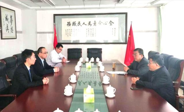 我院舉辦楊秀成同志、胥杰同志“援非”歡送會(huì)